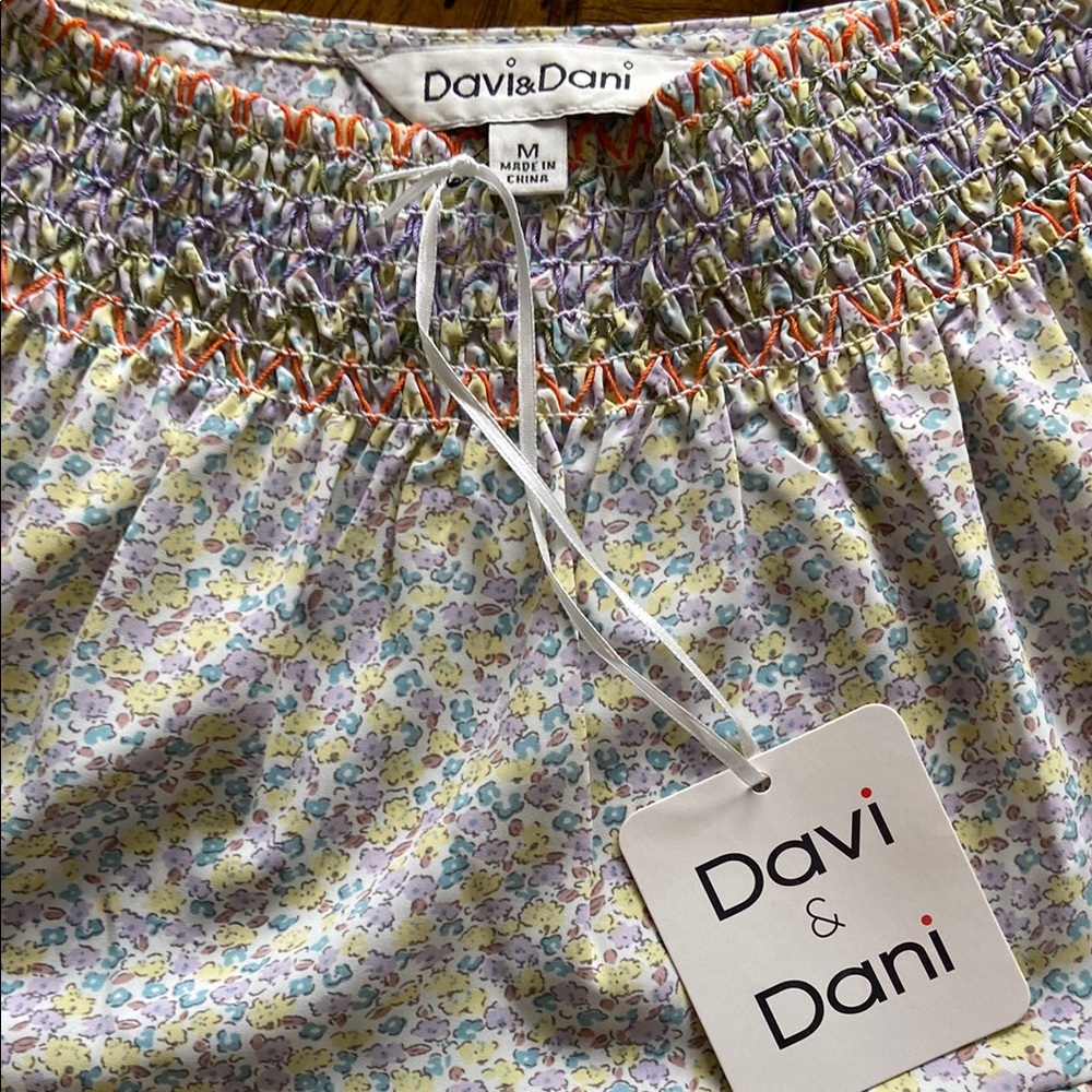DAVI & DANI Smocked Top